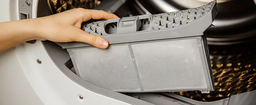 Signs Of A Clogged Dryer Lint Trap in Garden City, Kansas